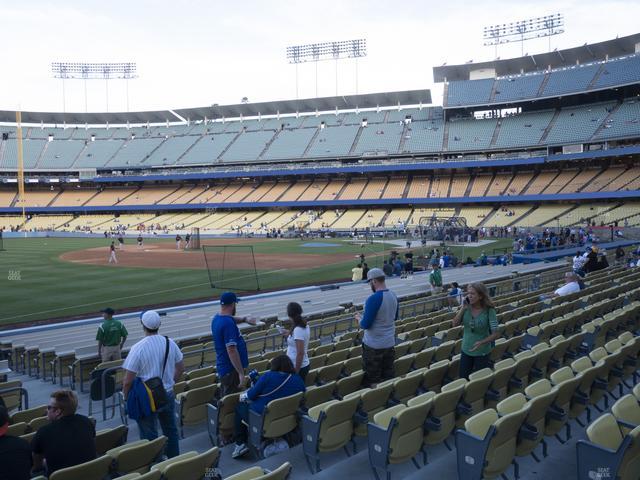 UNIQLO Field at Dodger Stadium - Section 39 Fd Seat View