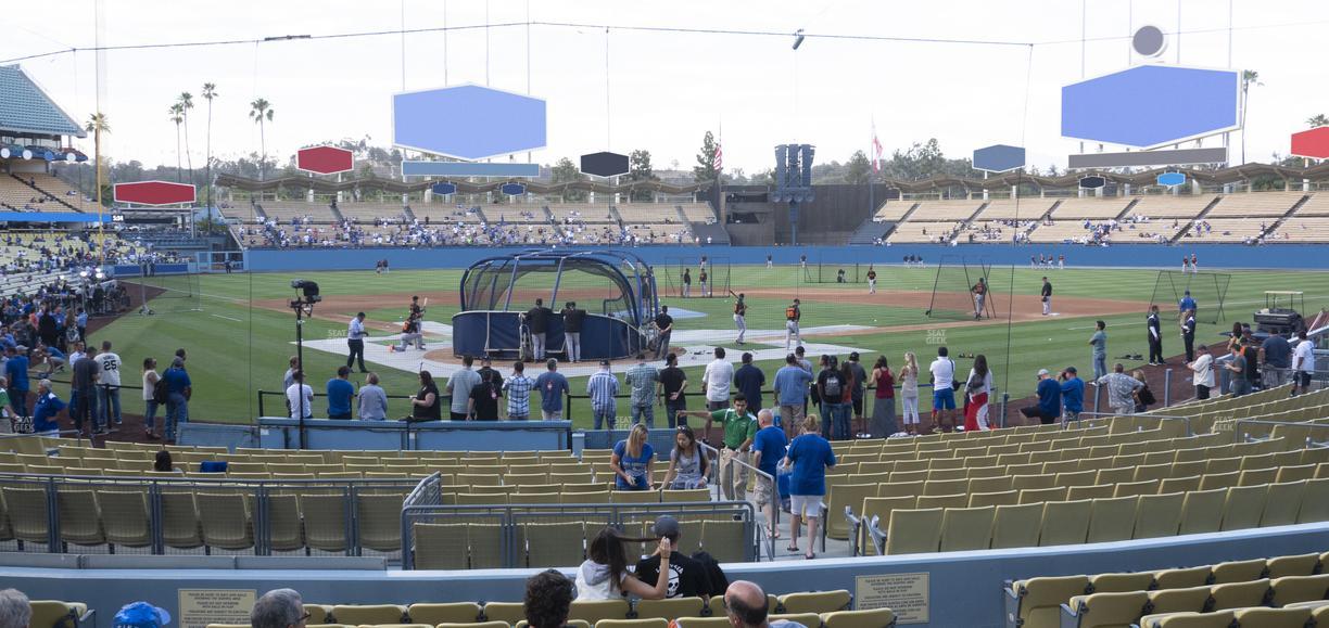UNIQLO Field at Dodger Stadium - Section 4 Fd Seat View