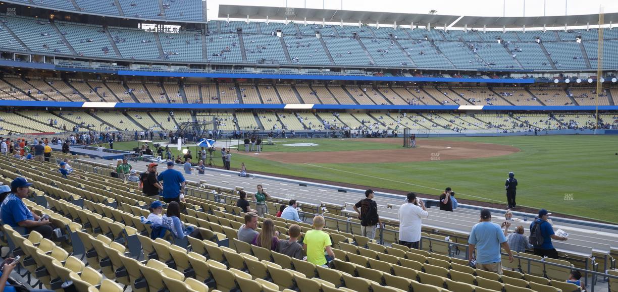 UNIQLO Field at Dodger Stadium - Section 42 Fd Seat View