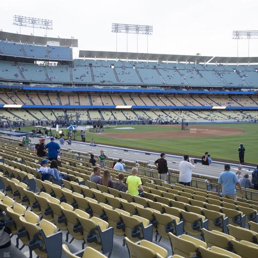 UNIQLO Field at Dodger Stadium - Section 42 Fd Seat View