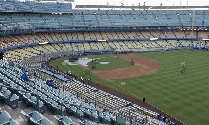 UNIQLO Field at Dodger Stadium - Section 44 Rs Seat View