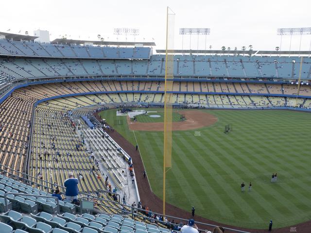 UNIQLO Field at Dodger Stadium - Section 60 Rs Seat View