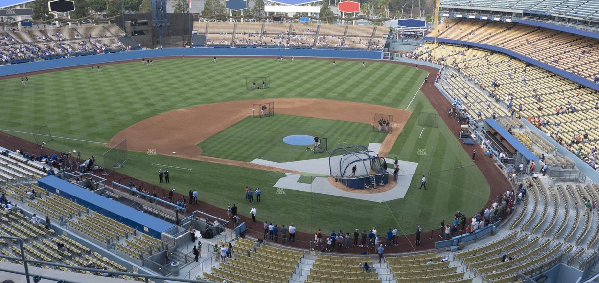 UNIQLO Field at Dodger Stadium - Section 7 Rs Seat View