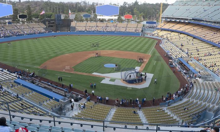 UNIQLO Field at Dodger Stadium - Section 7 Rs Seat View