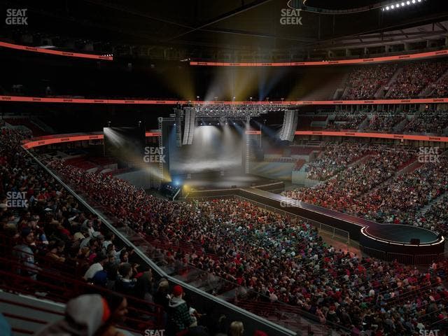 United Center - Section 214 Seat View