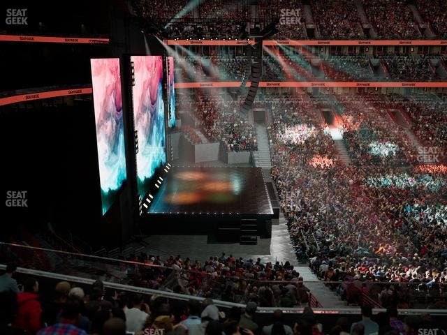 United Center - Section 220 Seat View