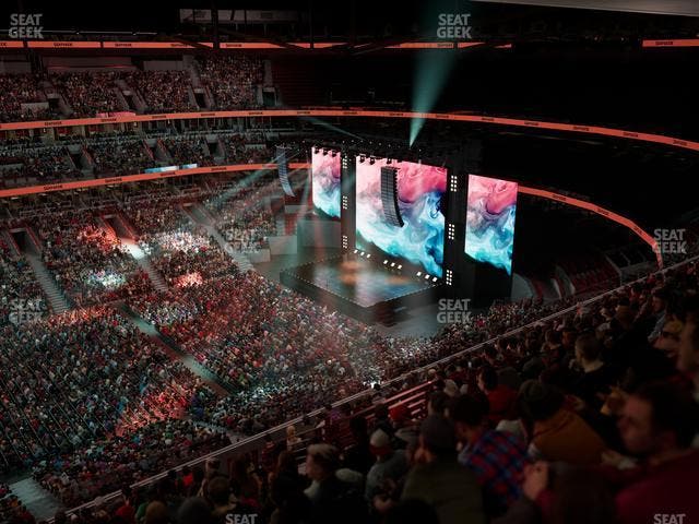 United Center - Section 302 Seat View