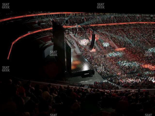 United Center - Section 321 Seat View