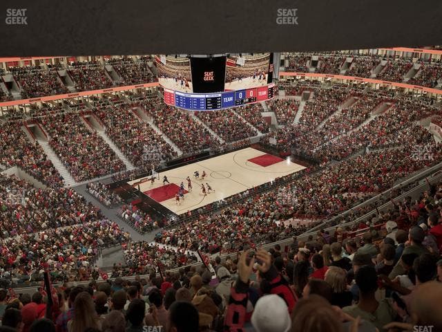 United Center - Section 321 Seat View