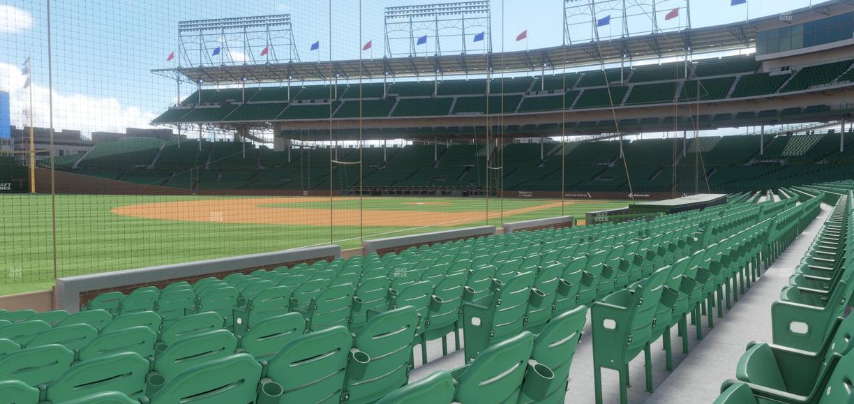 Wrigley Field - Section Club Box Outfield 6 Seat View