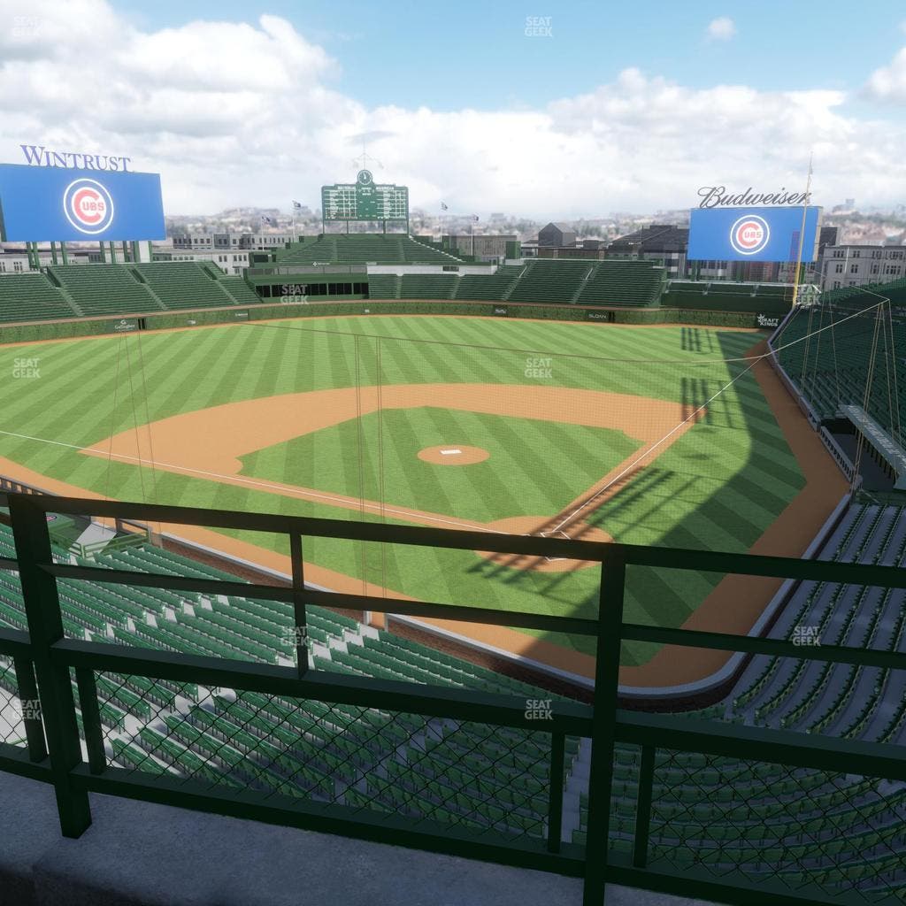 Wrigley Field - Section James Hardie Catalina Club 315 Left Seat View
