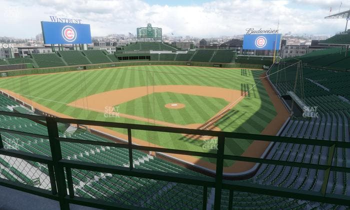 Wrigley Field - Section James Hardie Catalina Club 315 Left Seat View