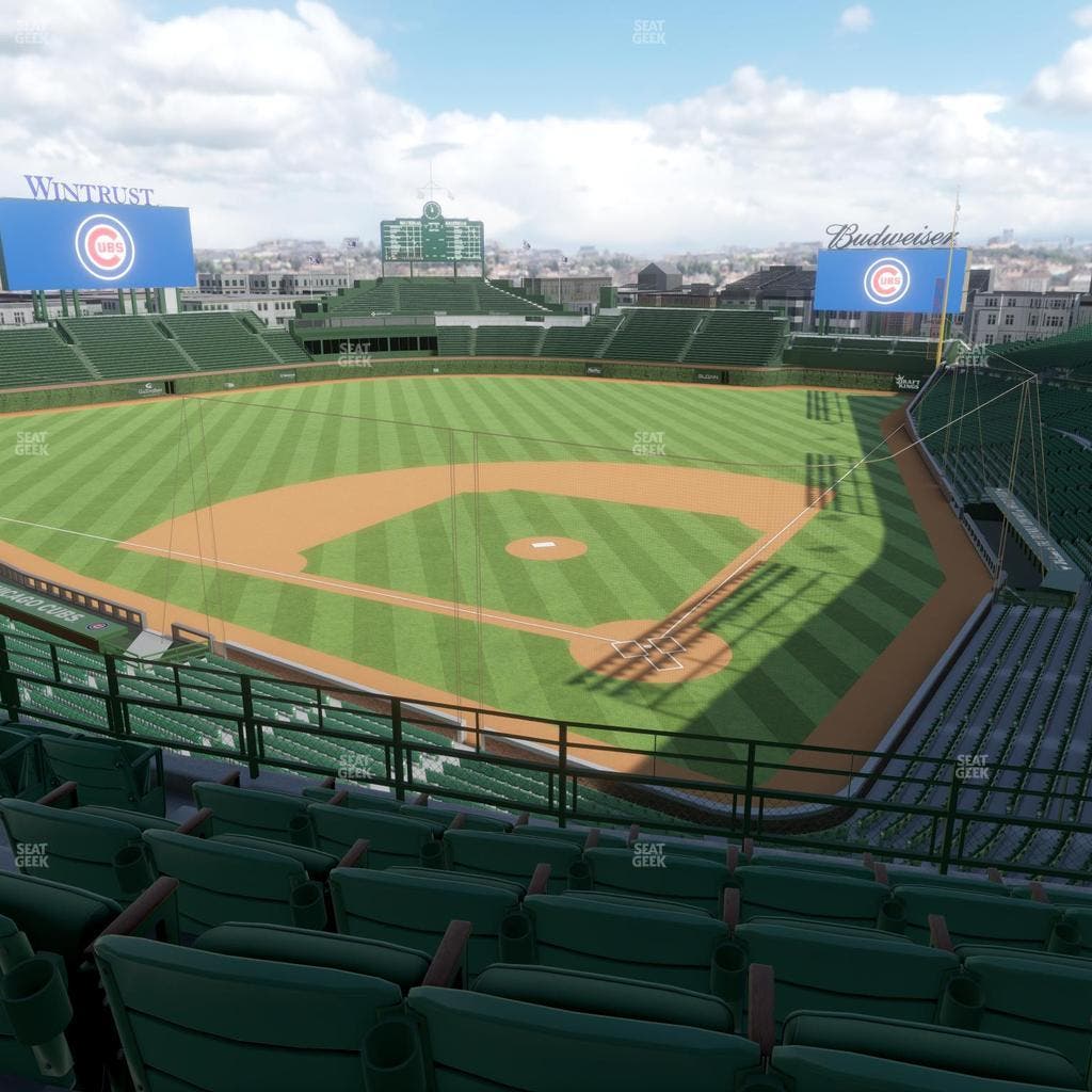 Wrigley Field - Section James Hardie Catalina Club 315 Left Seat View