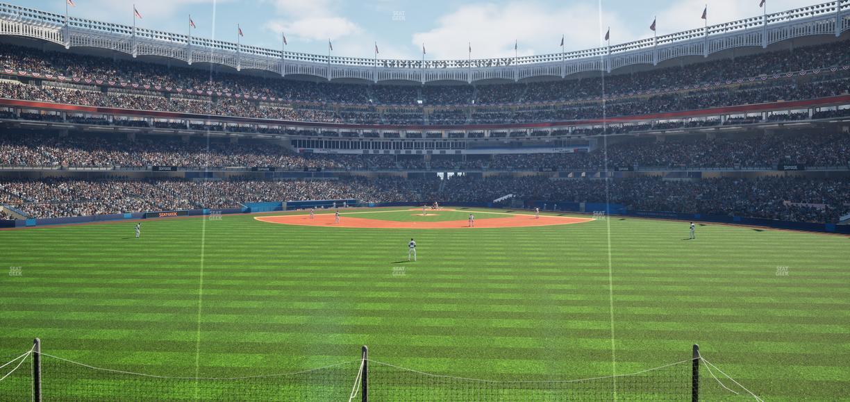 Yankee Stadium - Section Center Field Sports Bar 4 Seat View