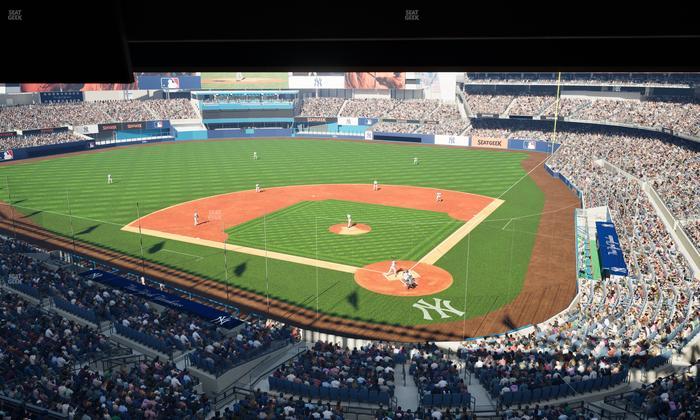 Yankee Stadium - Section Luxury Suite 40 Seat View