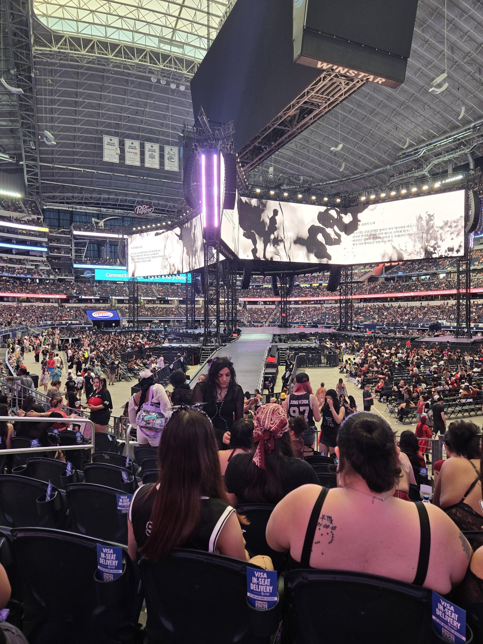 Vue réelle des fans prise de la Section 126 au site AT&T Stadium par Samantha R