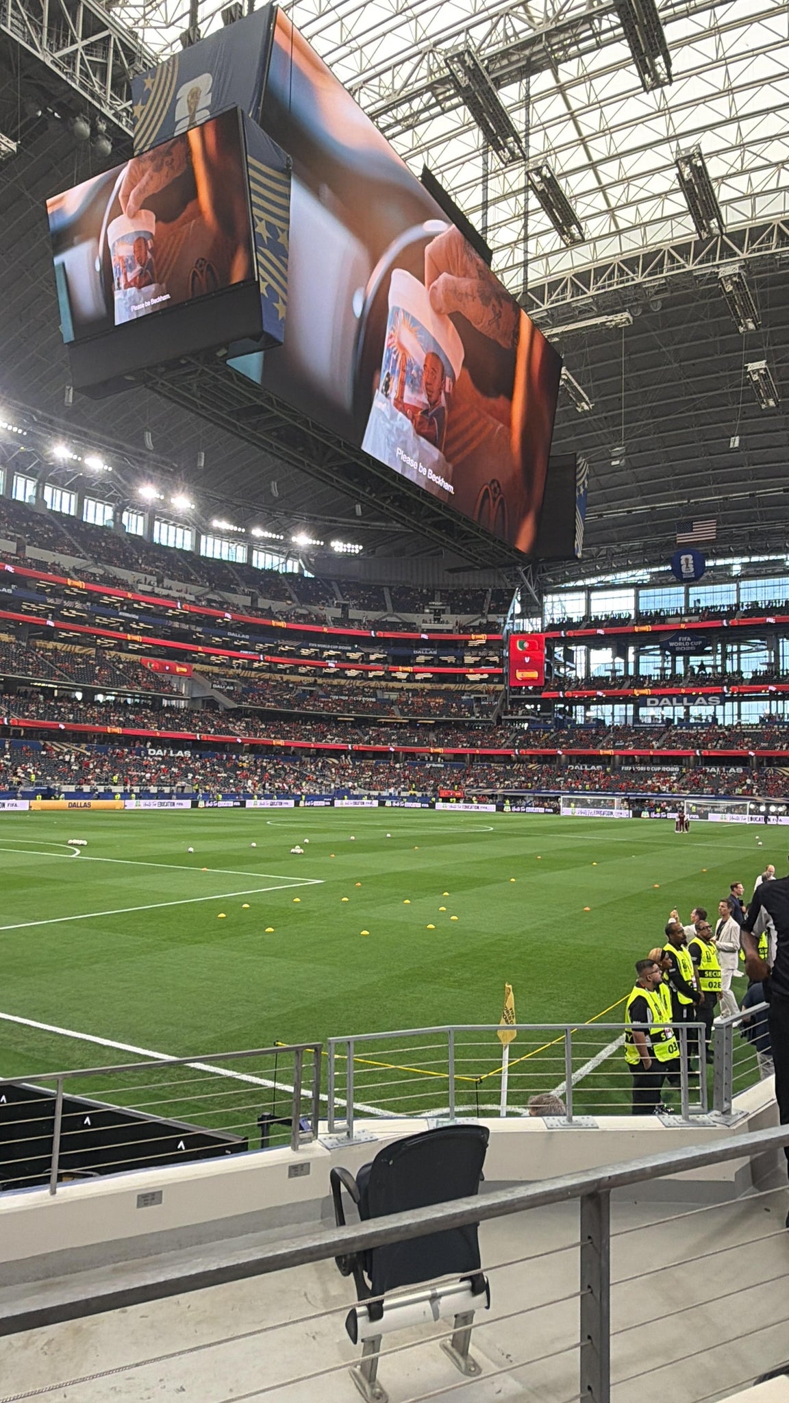 Vue réelle des fans prise de la Section 144 au site AT&T Stadium par Adalberto T