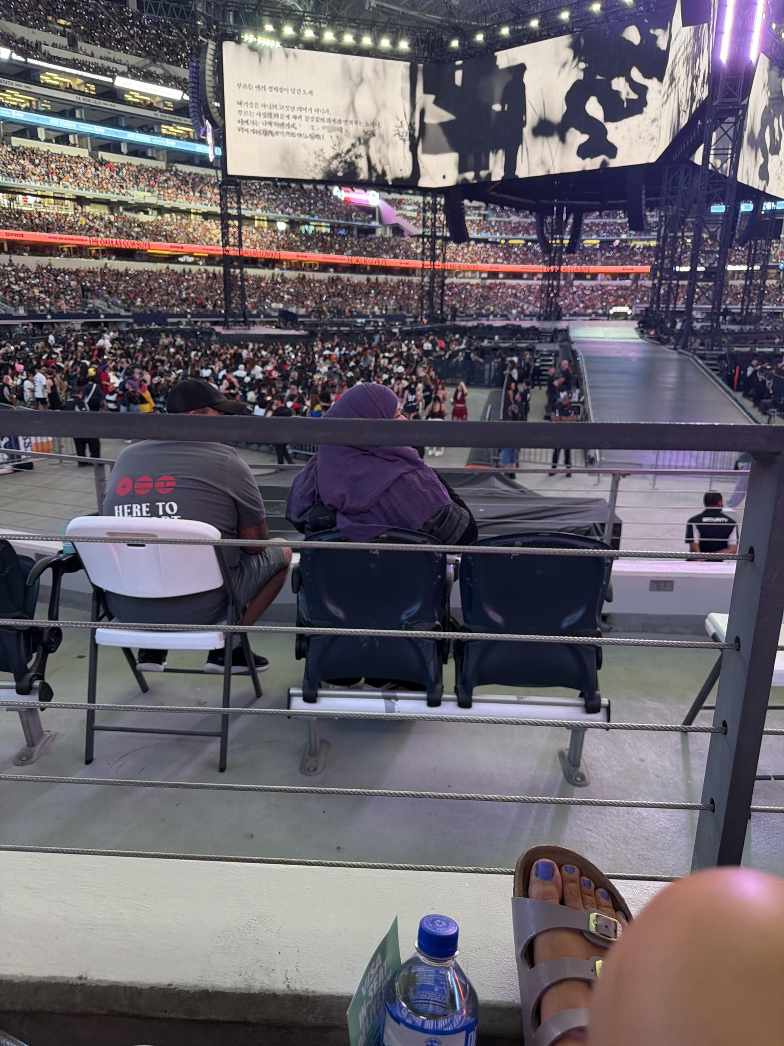 Vue réelle des fans prise de la Section 145 au site AT&T Stadium par Karina G