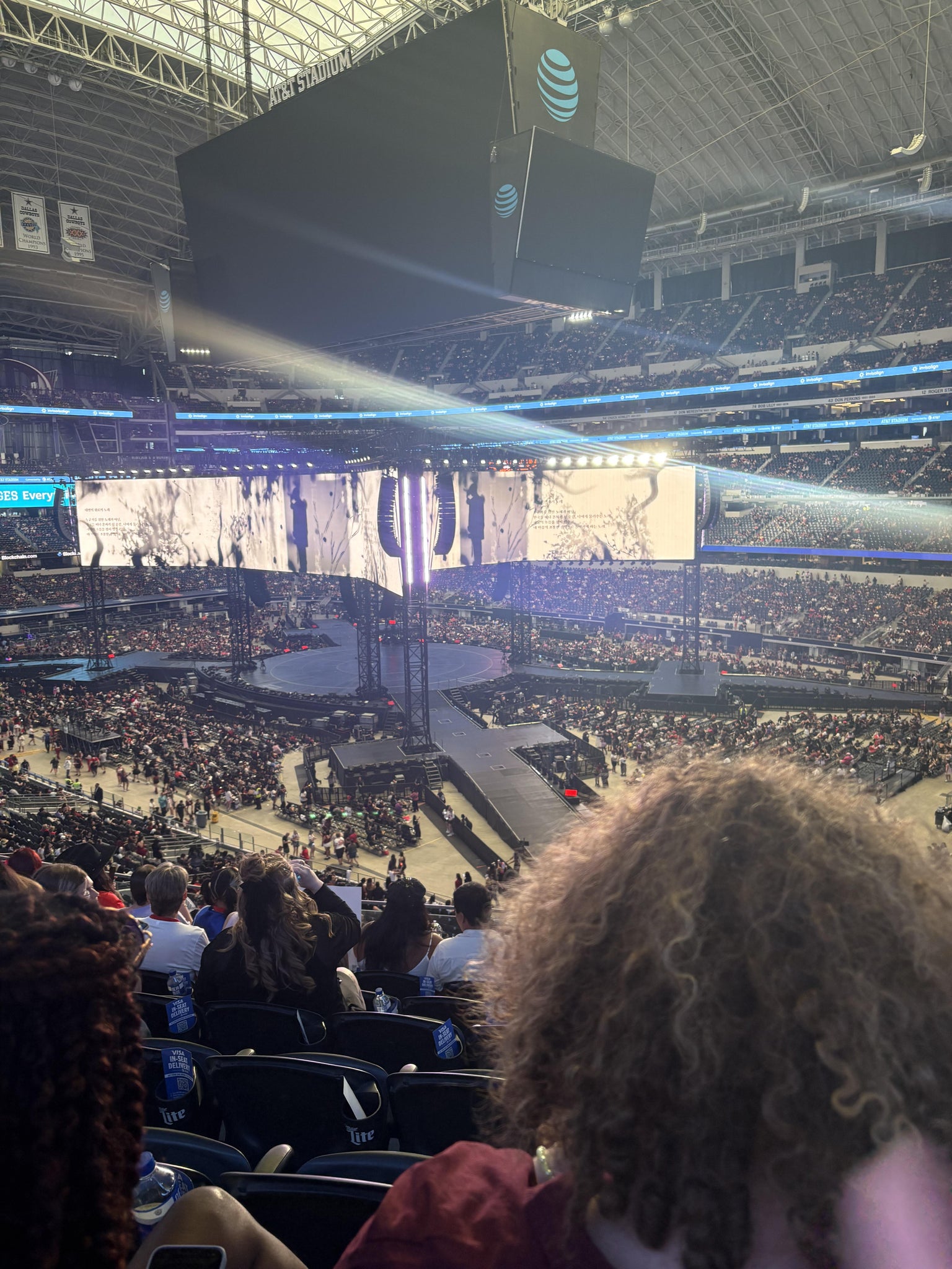 Vue réelle des fans prise de la Section 329 au site AT&T Stadium par Jazzmen P