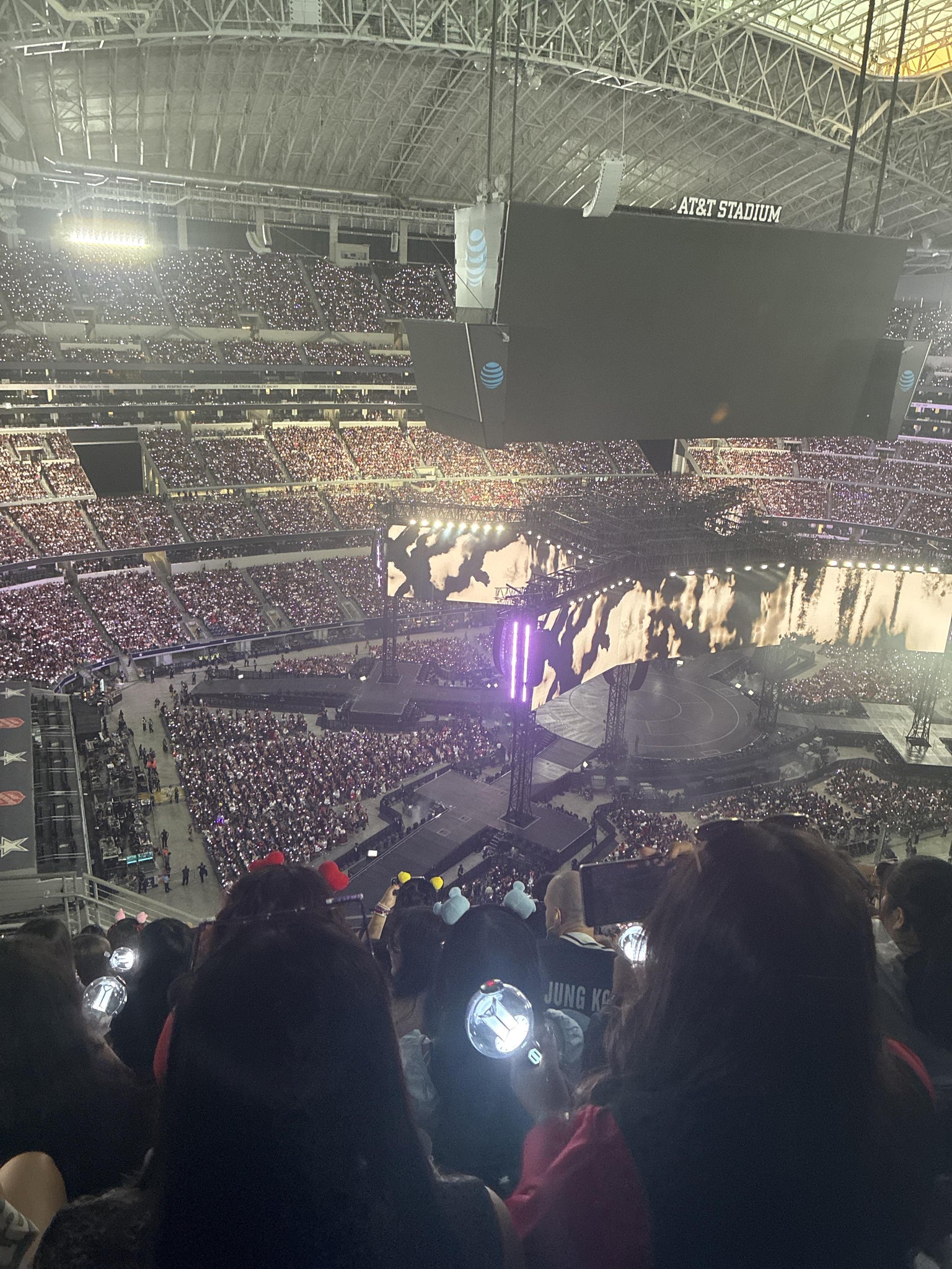 Vue réelle des fans prise de la Section 447 au site AT&T Stadium par Saige S