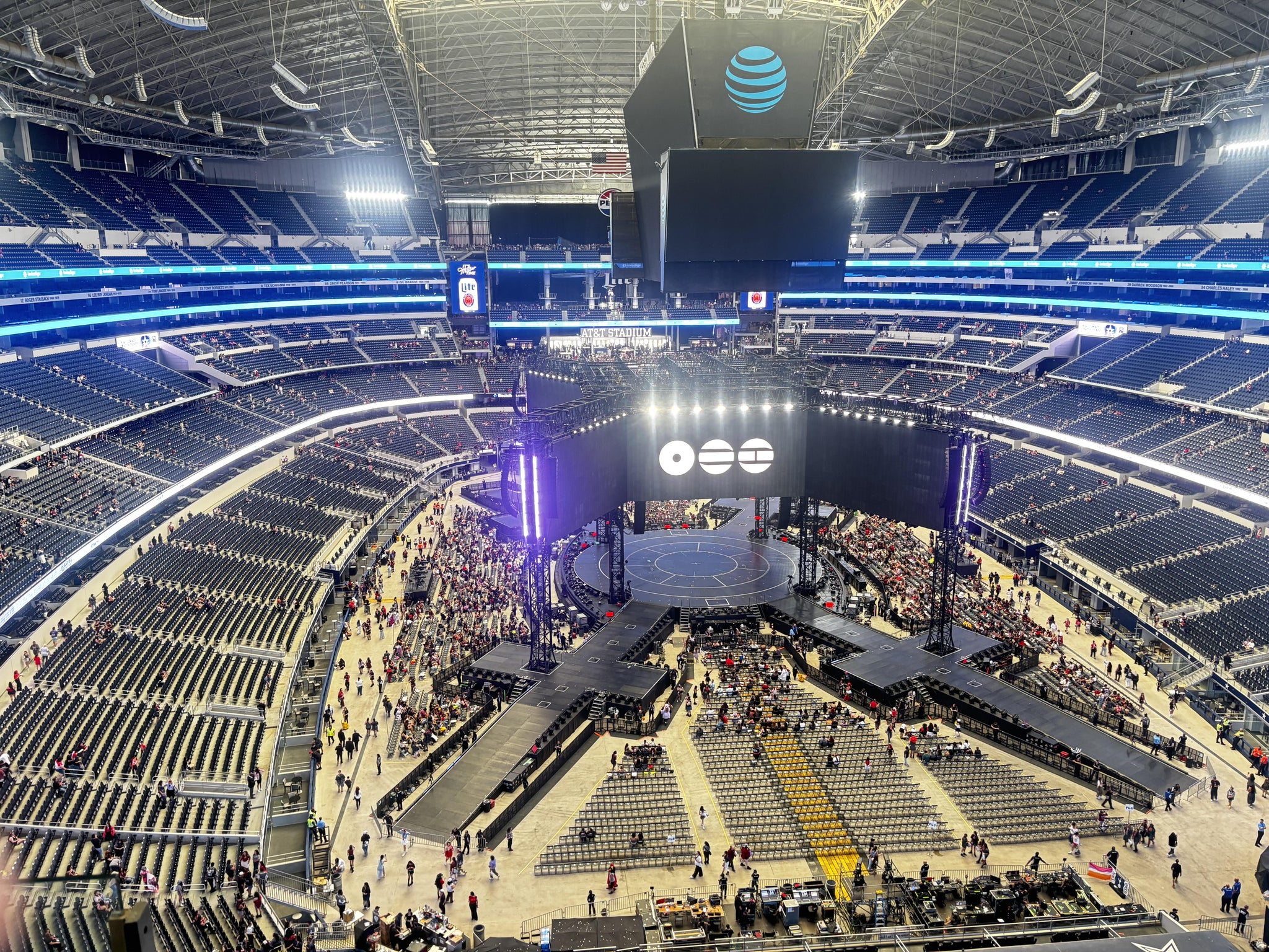Vue réelle des fans prise de la Section 459 au site AT&T Stadium par Kayla W