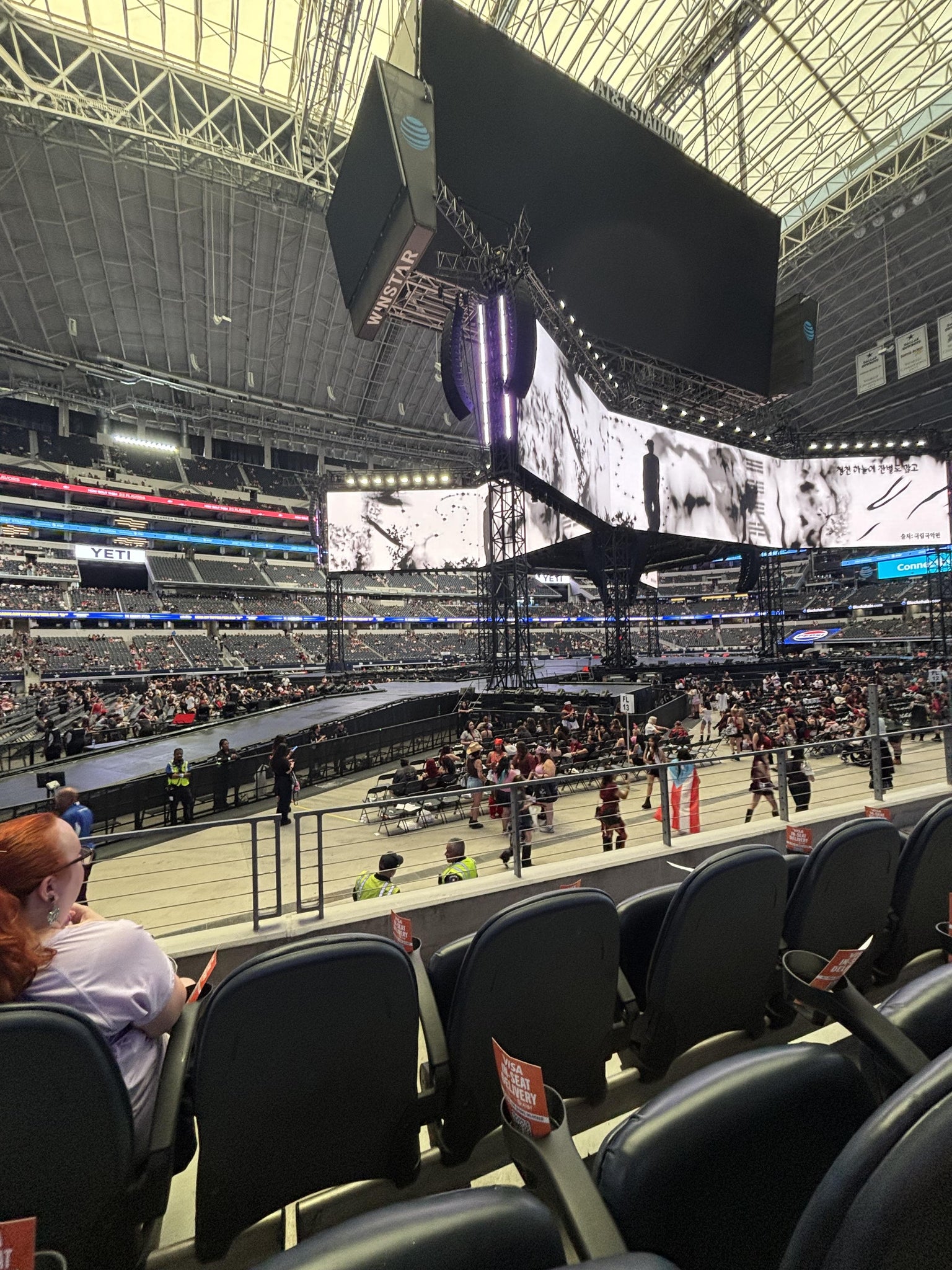 Vue réelle des fans prise de la Section C 114 au site AT&T Stadium par Fatima R