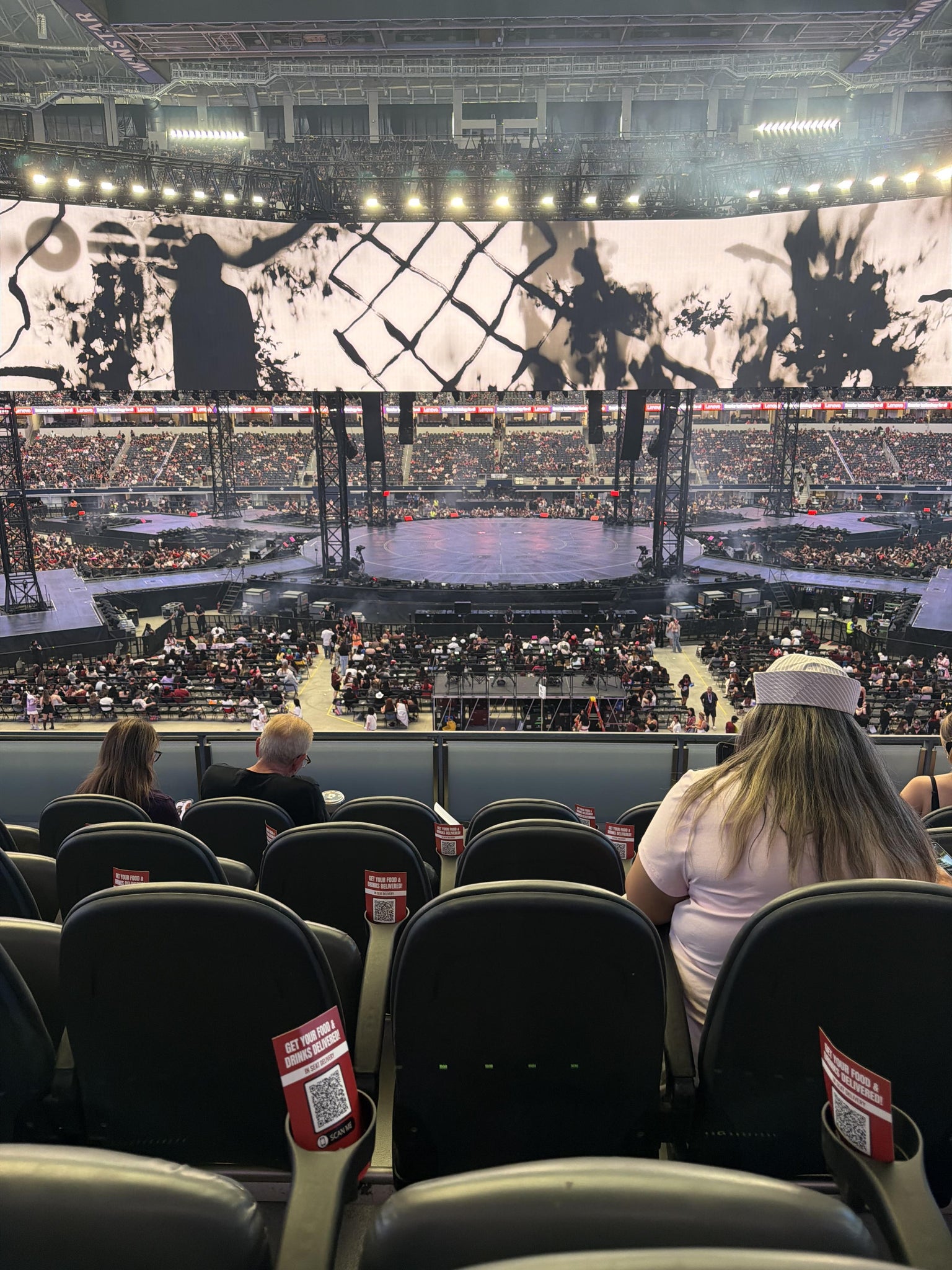 Vue réelle des fans prise de la Section C 210 au site AT&T Stadium par Aranza E