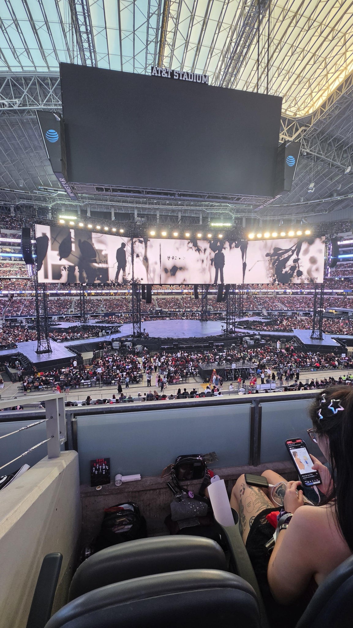 Vue réelle des fans prise de la Section C 235 au site AT&T Stadium par Crystal J