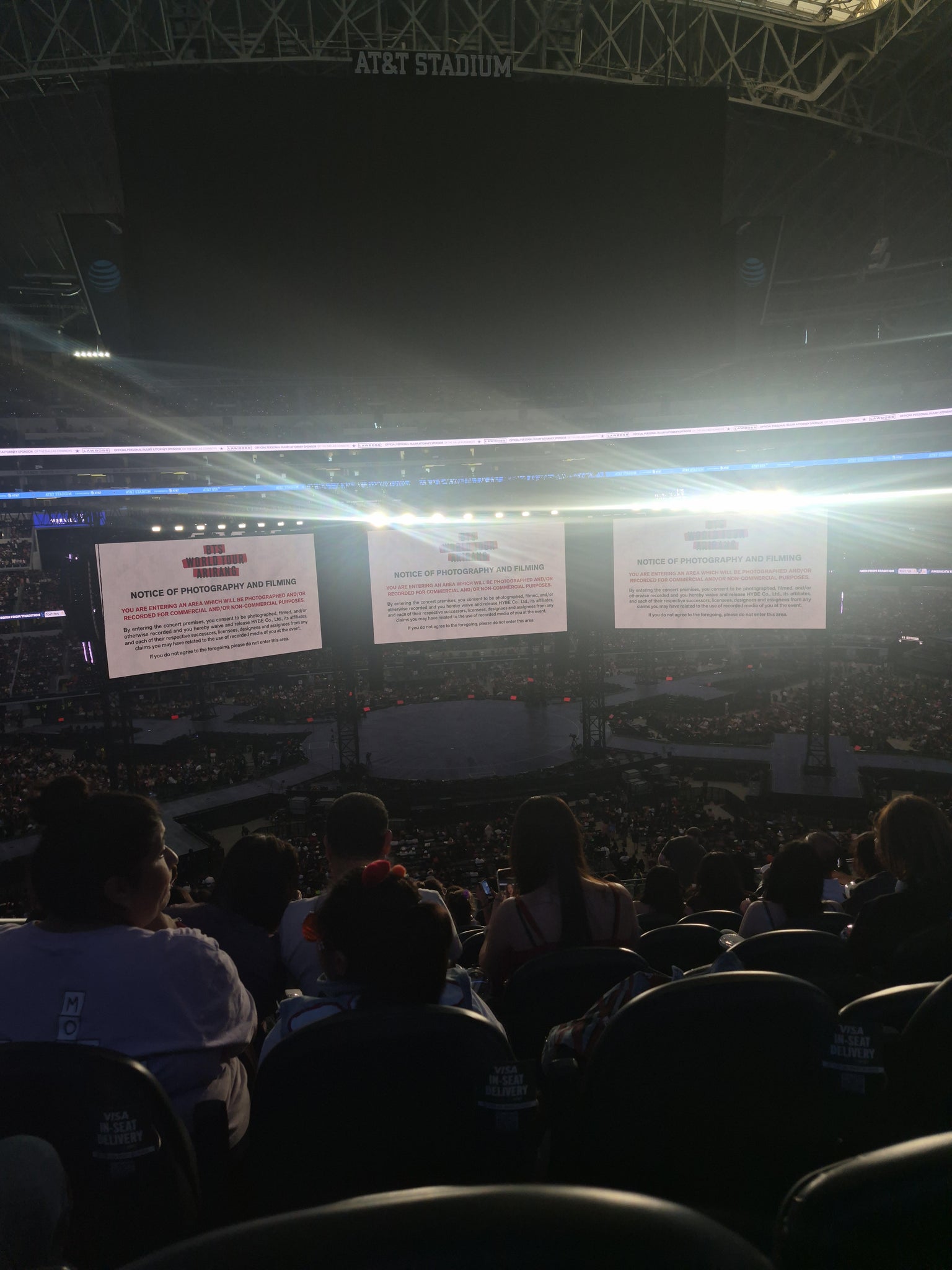 Vue réelle des fans prise de la Section C 336 au site AT&T Stadium par Ines C