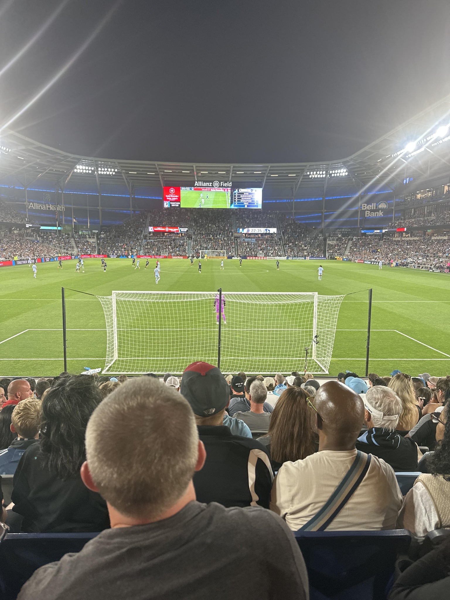 Vue réelle des fans prise de la Section 04 au site Allianz Field par Anonymous User