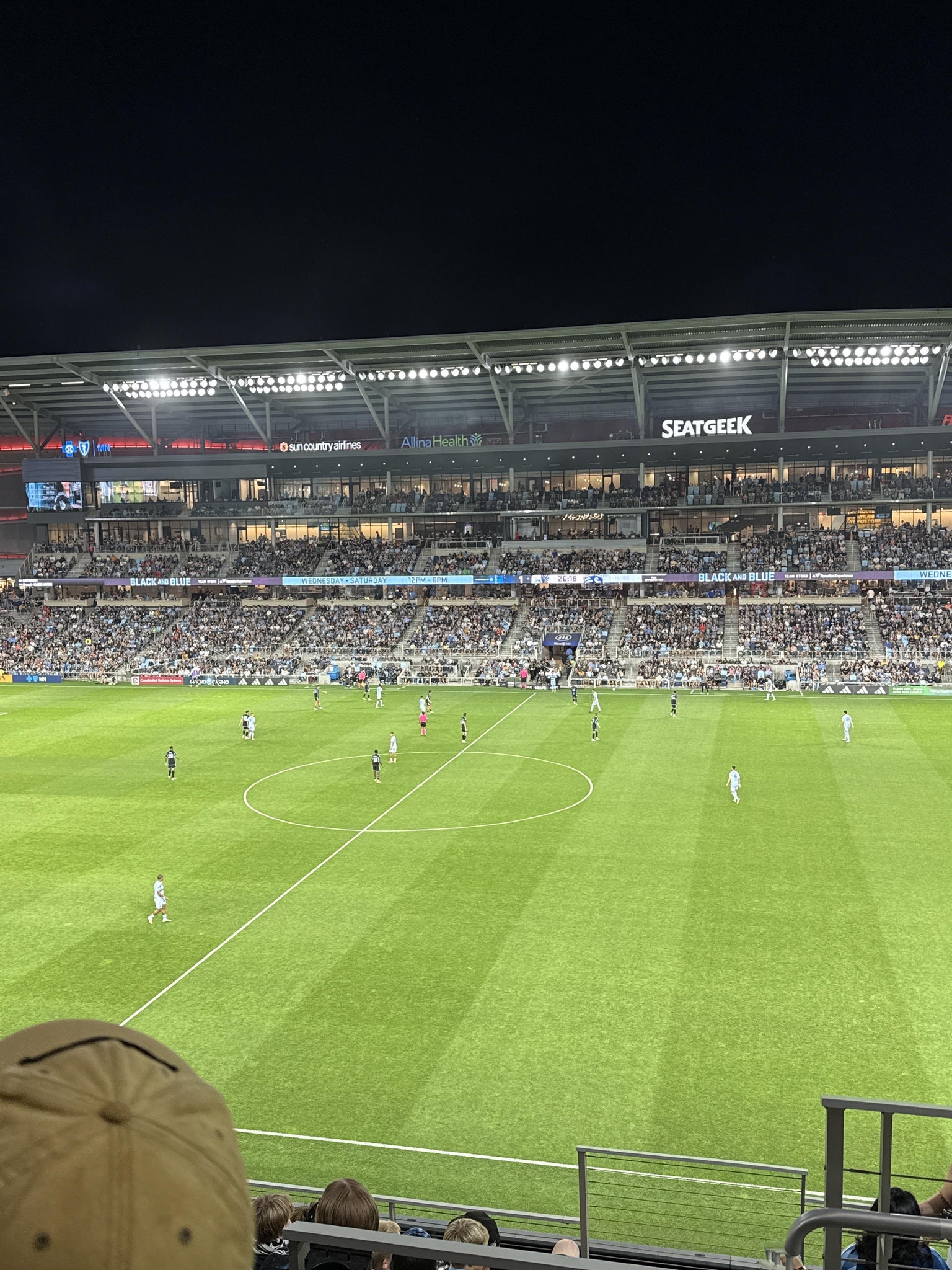 Vue réelle des fans prise de la Section 112 au site Allianz Field par Allison B