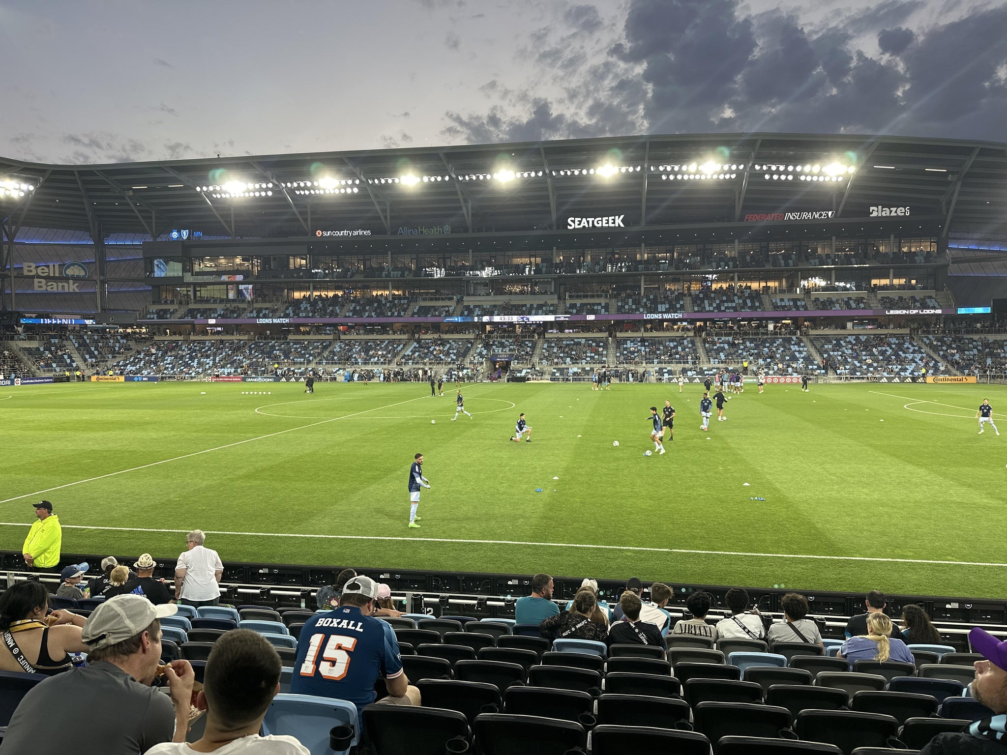 Vue réelle des fans prise de la Section 12 au site Allianz Field par Curt M