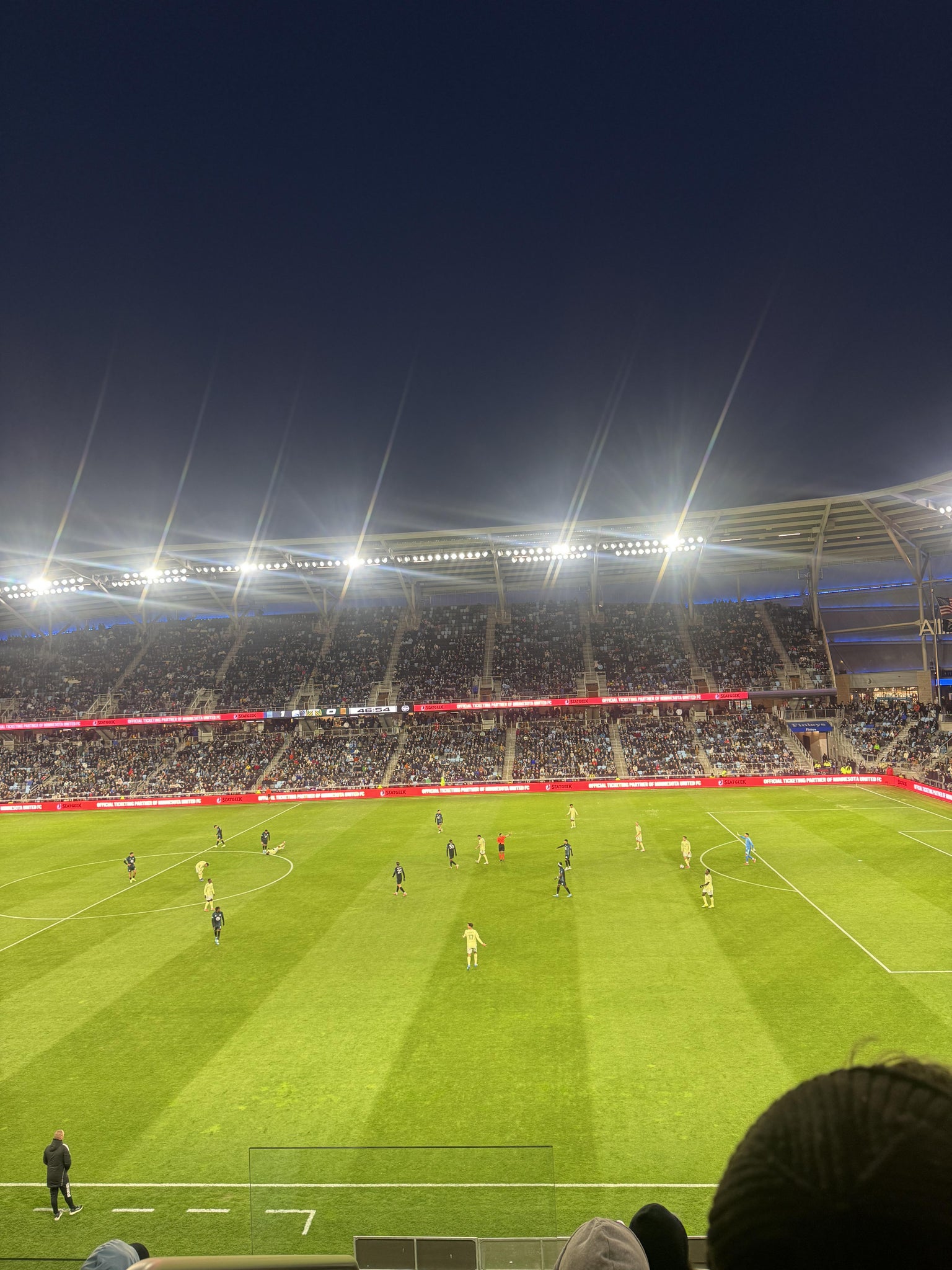 Vue réelle des fans prise de la Section 129 au site Allianz Field par Jose H
