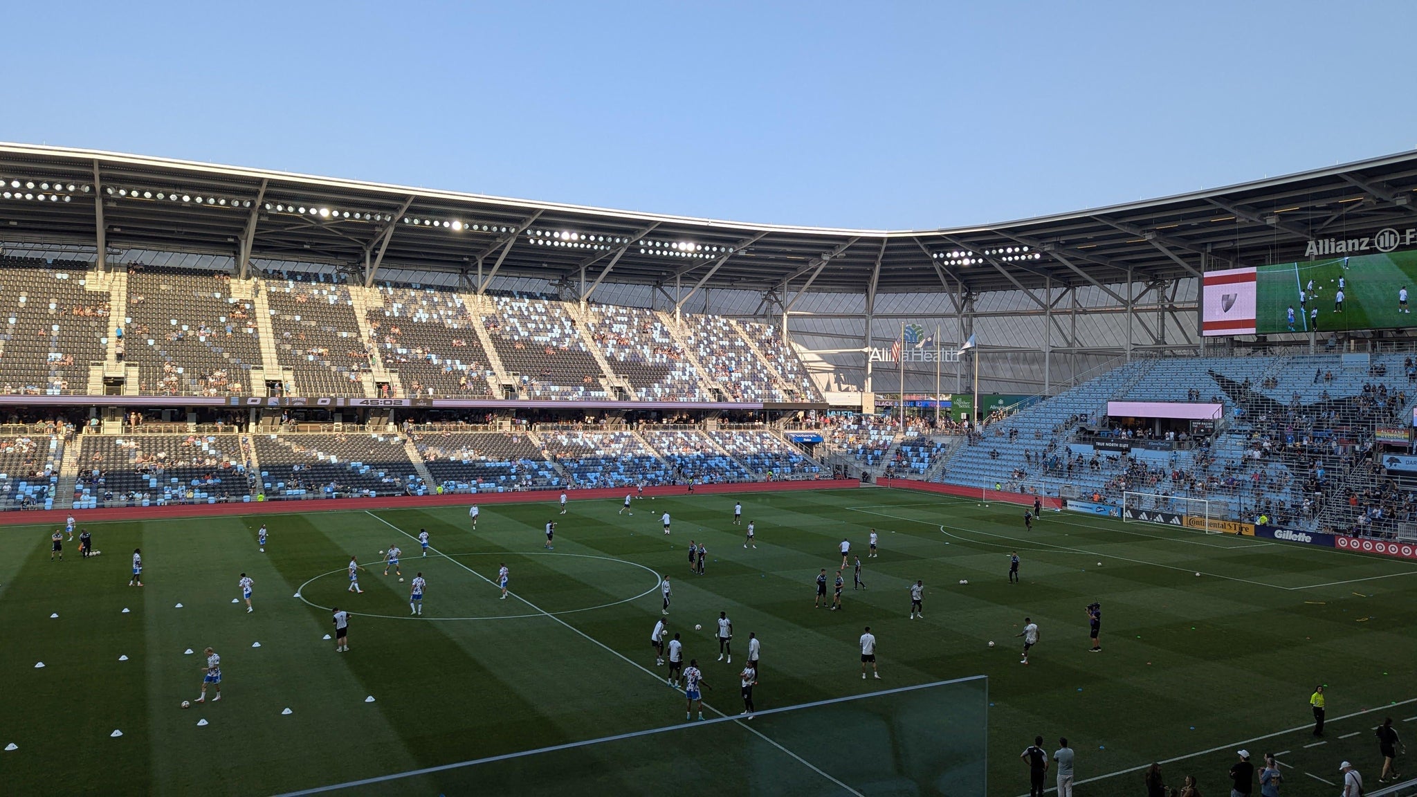 Vue réelle des fans prise de la Section 134 au site Allianz Field par Nicole B
