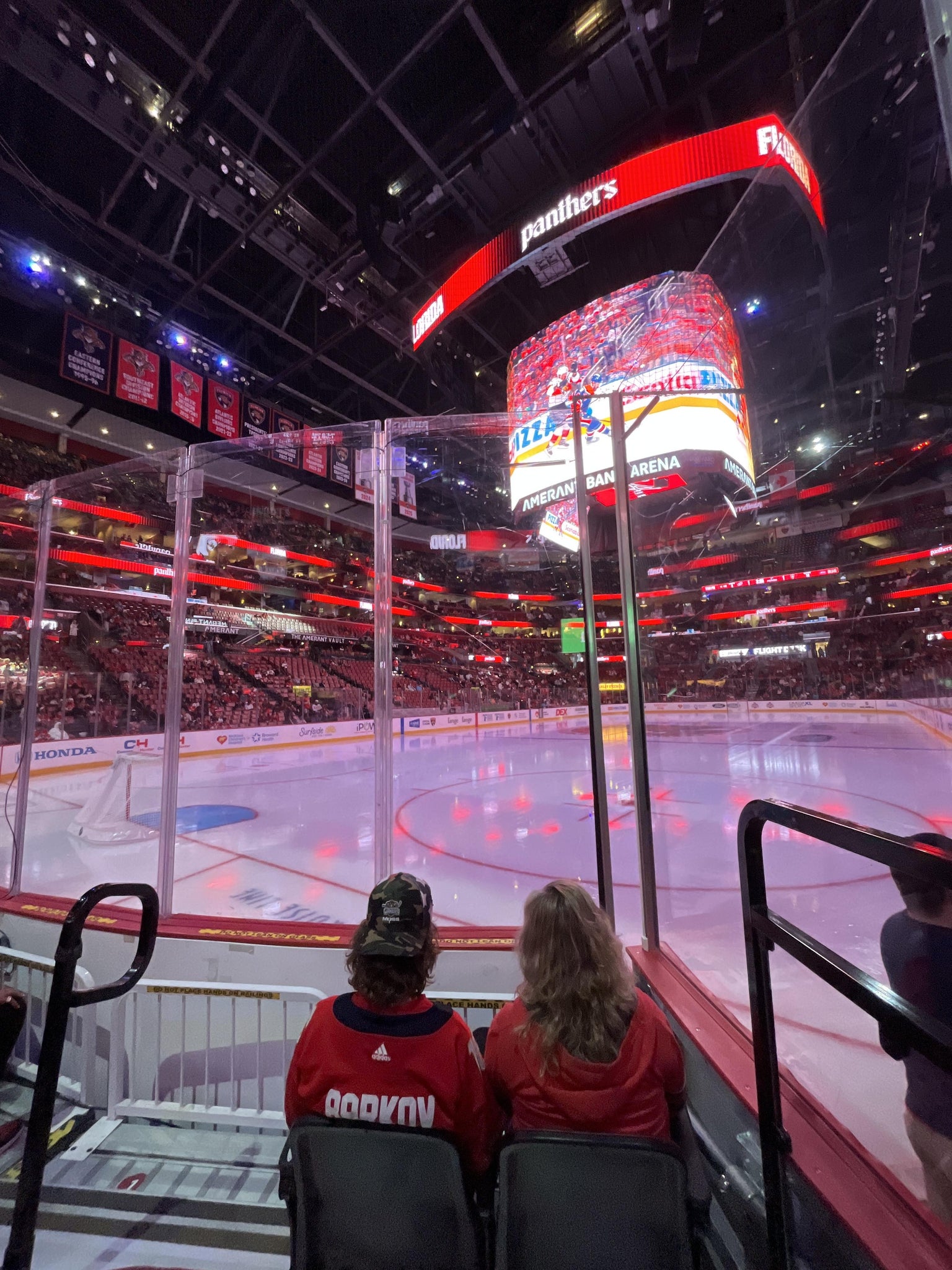 Vue réelle des fans prise de la Section 124 au site Amerant Bank Arena par Martha patricia C