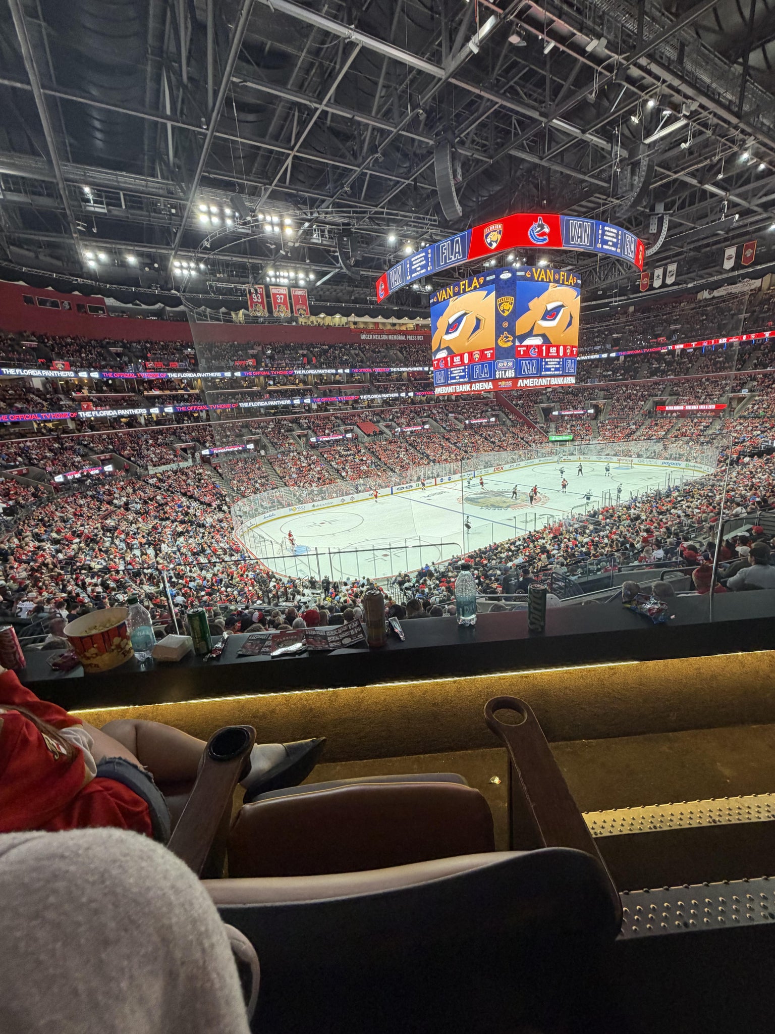 Vue réelle des fans prise de la Section SL 16 au site Amerant Bank Arena par Mandisa M