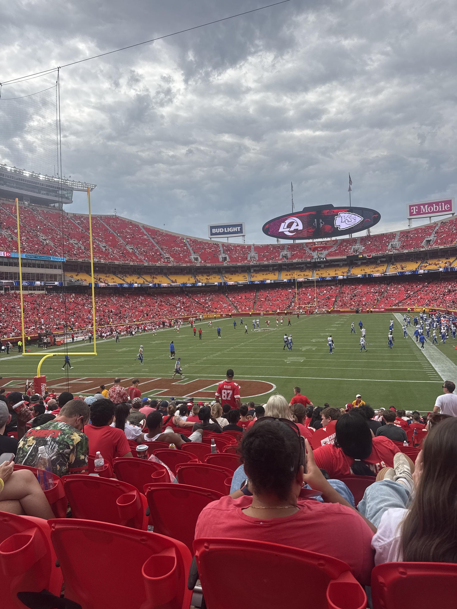Vue réelle des fans prise de la Section 109 au site Arrowhead Stadium par Maddie M