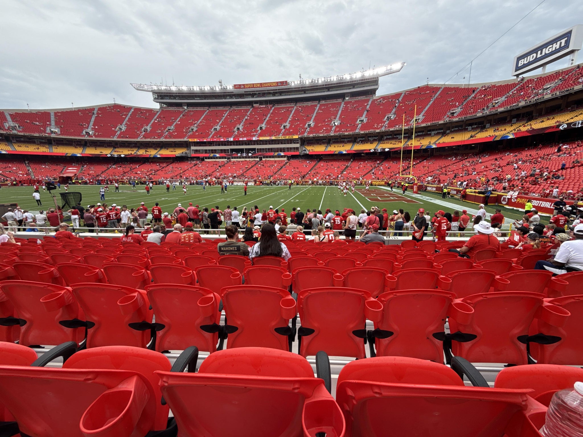 Vue réelle des fans prise de la Section 134 au site Arrowhead Stadium par Dave M