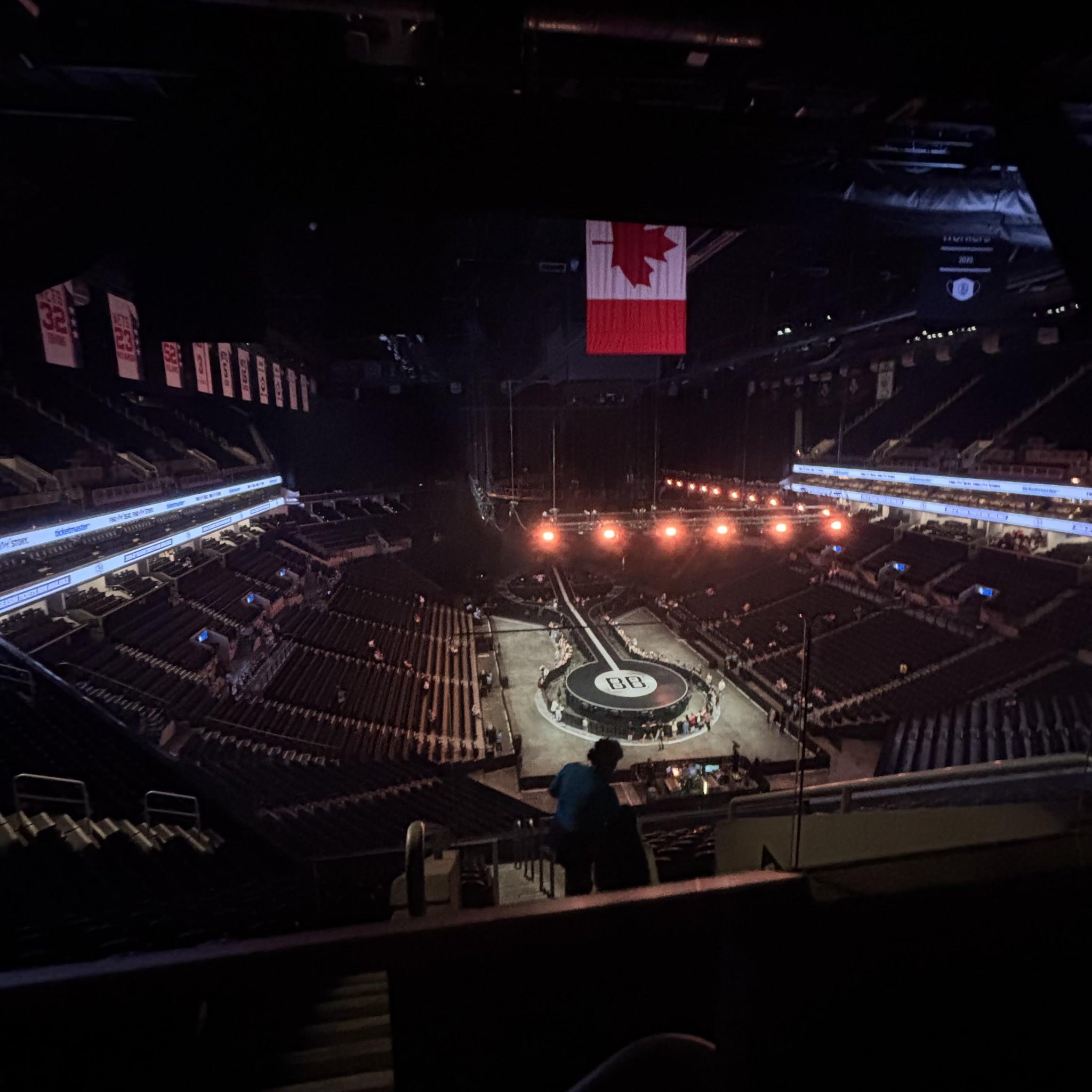 Vue réelle des fans prise de la Section 218 au site Barclays Center par Tiffany T