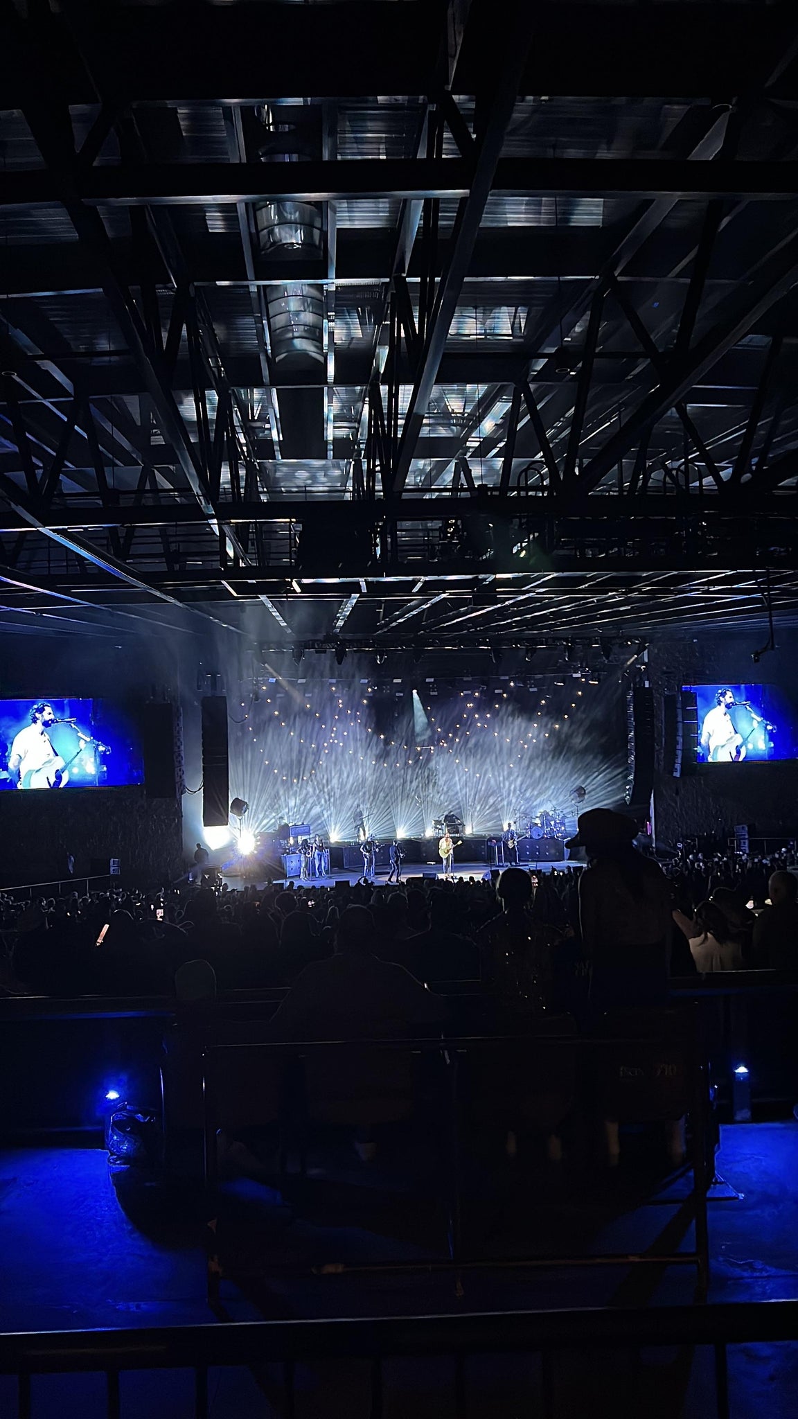 Vue réelle des fans prise de la Section 13 au site Bethel Woods Center for the Arts par Leah H