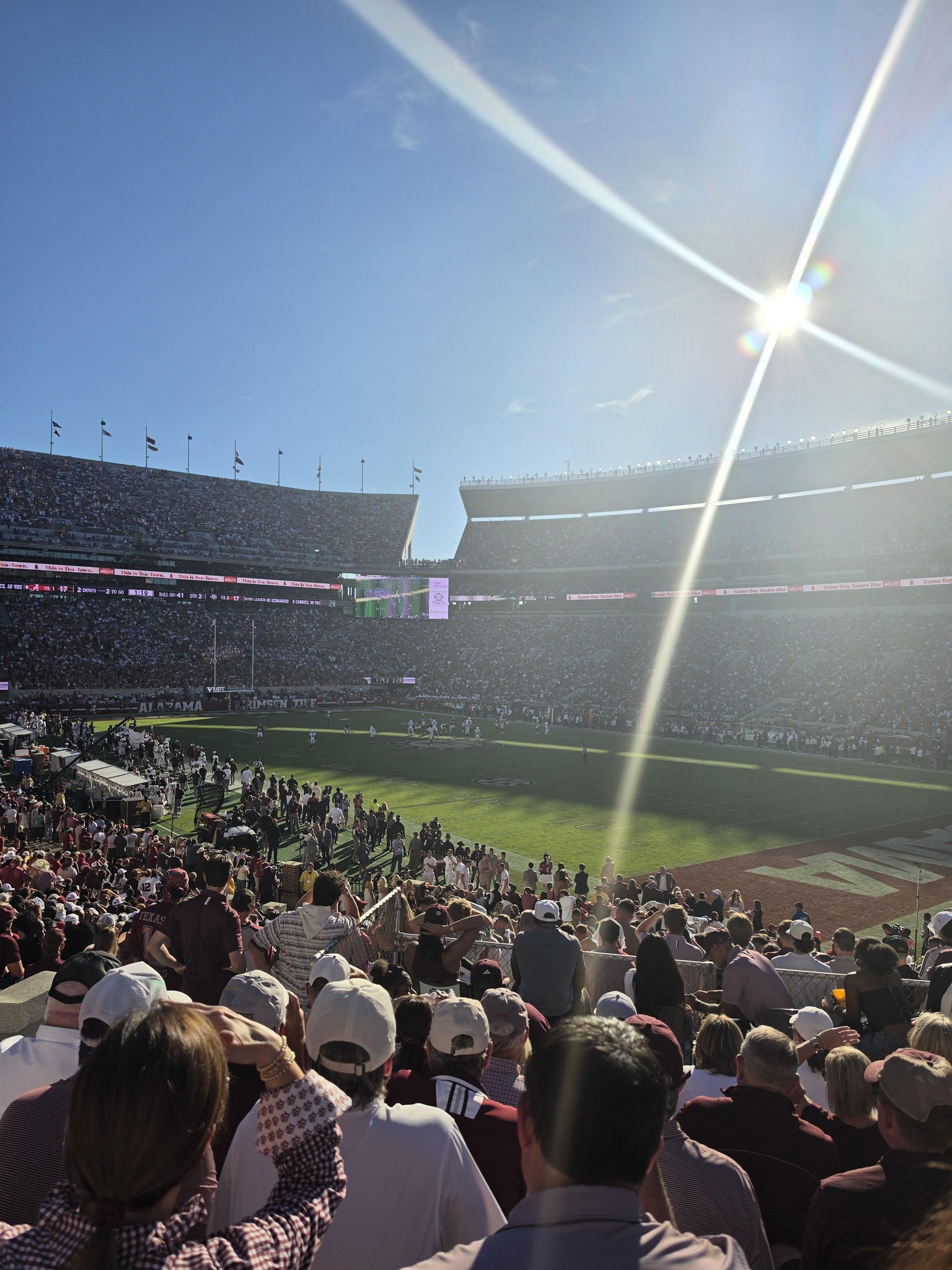 Vue réelle des fans prise de la Section 122 au site Bryant-Denny Stadium par Jazmine P