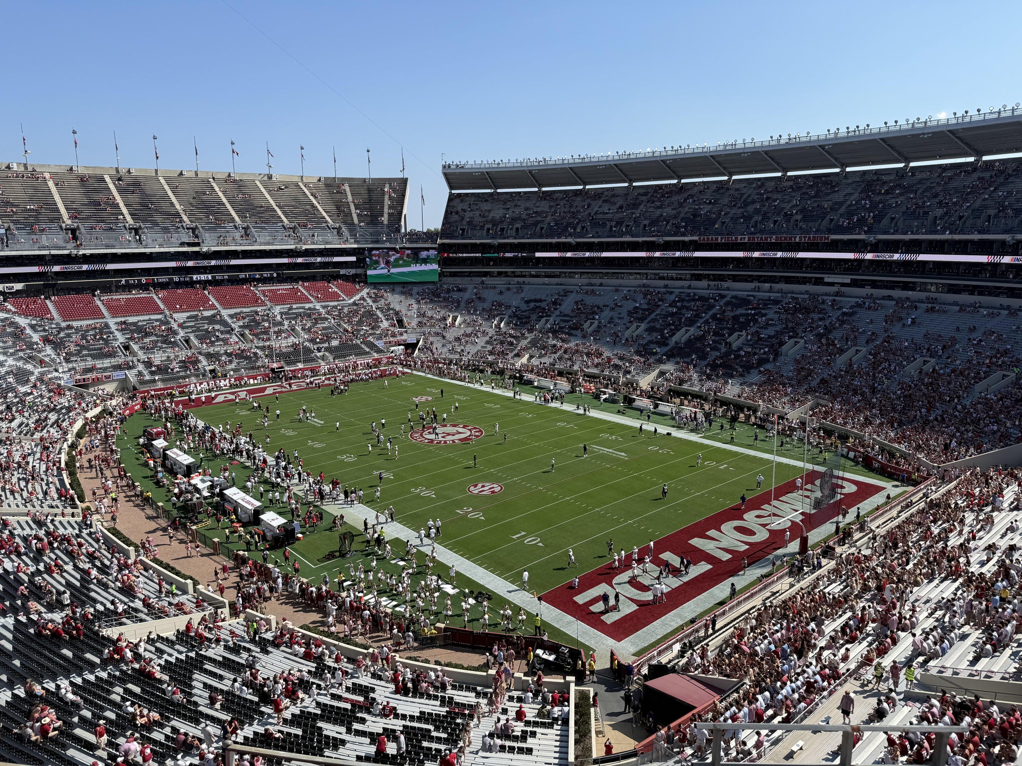 Vue réelle des fans prise de la Section 802 au site Bryant-Denny Stadium par Perry B