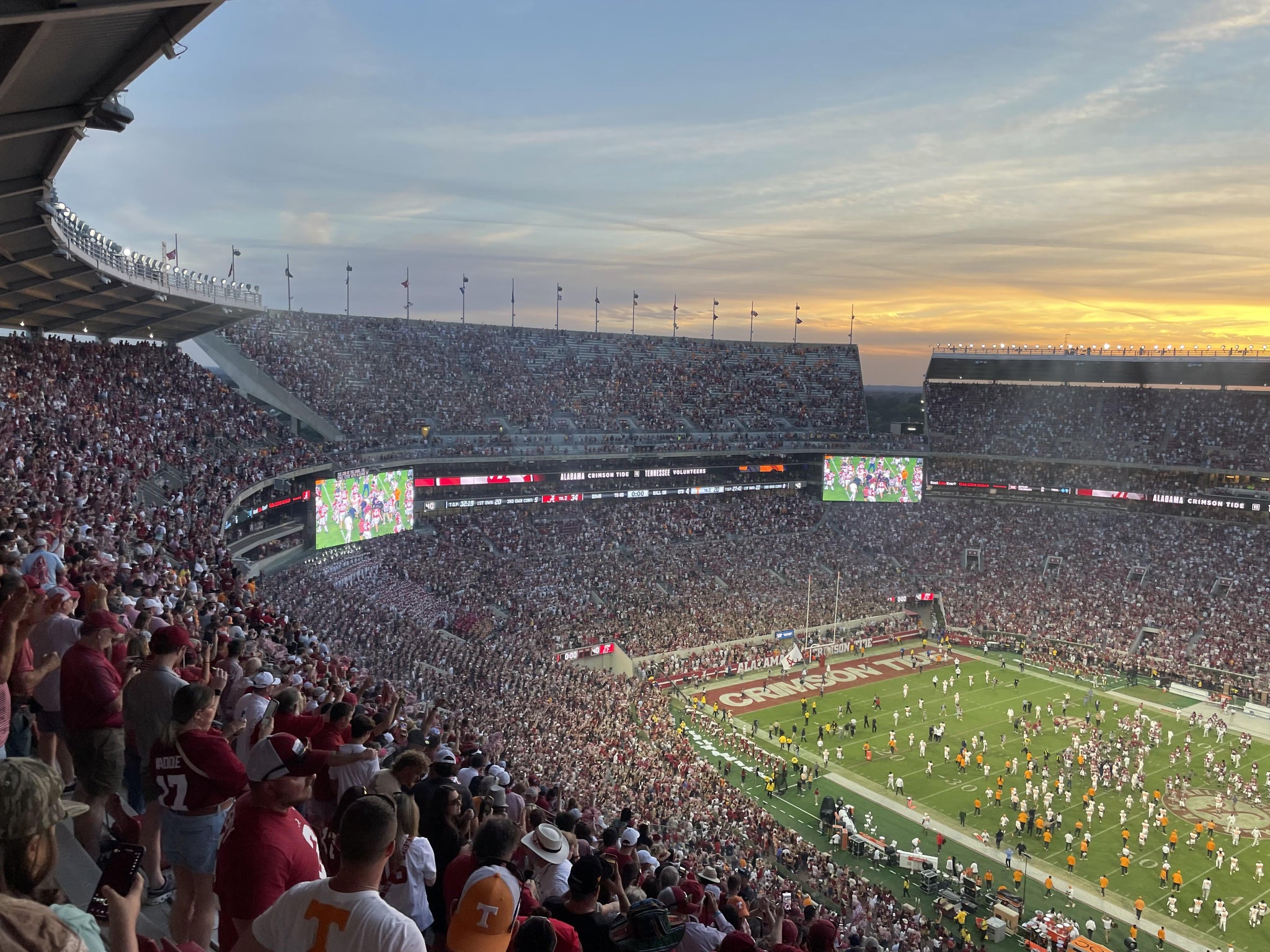 Vue réelle des fans prise de la Section 832 au site Bryant-Denny Stadium par Mark M