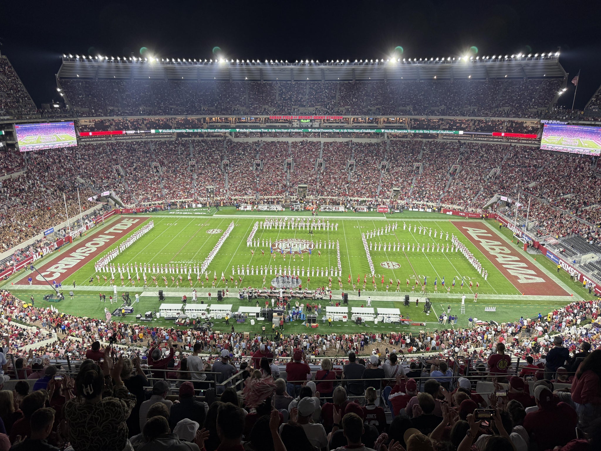 Vue réelle des fans prise de la Section 838 au site Bryant-Denny Stadium par Jason M