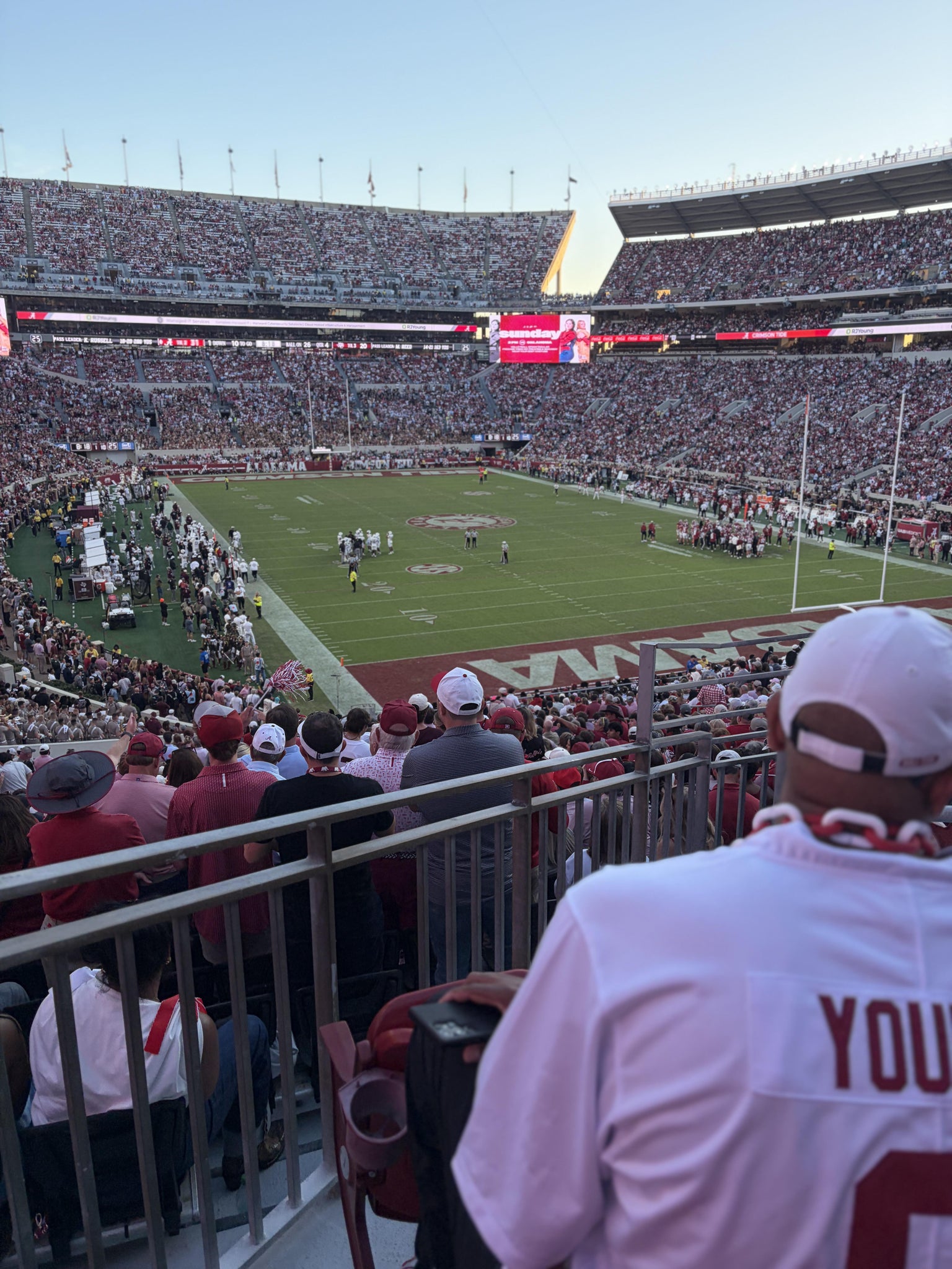 Vue réelle des fans prise de la North Zone 10 au site Bryant-Denny Stadium par Tammy D