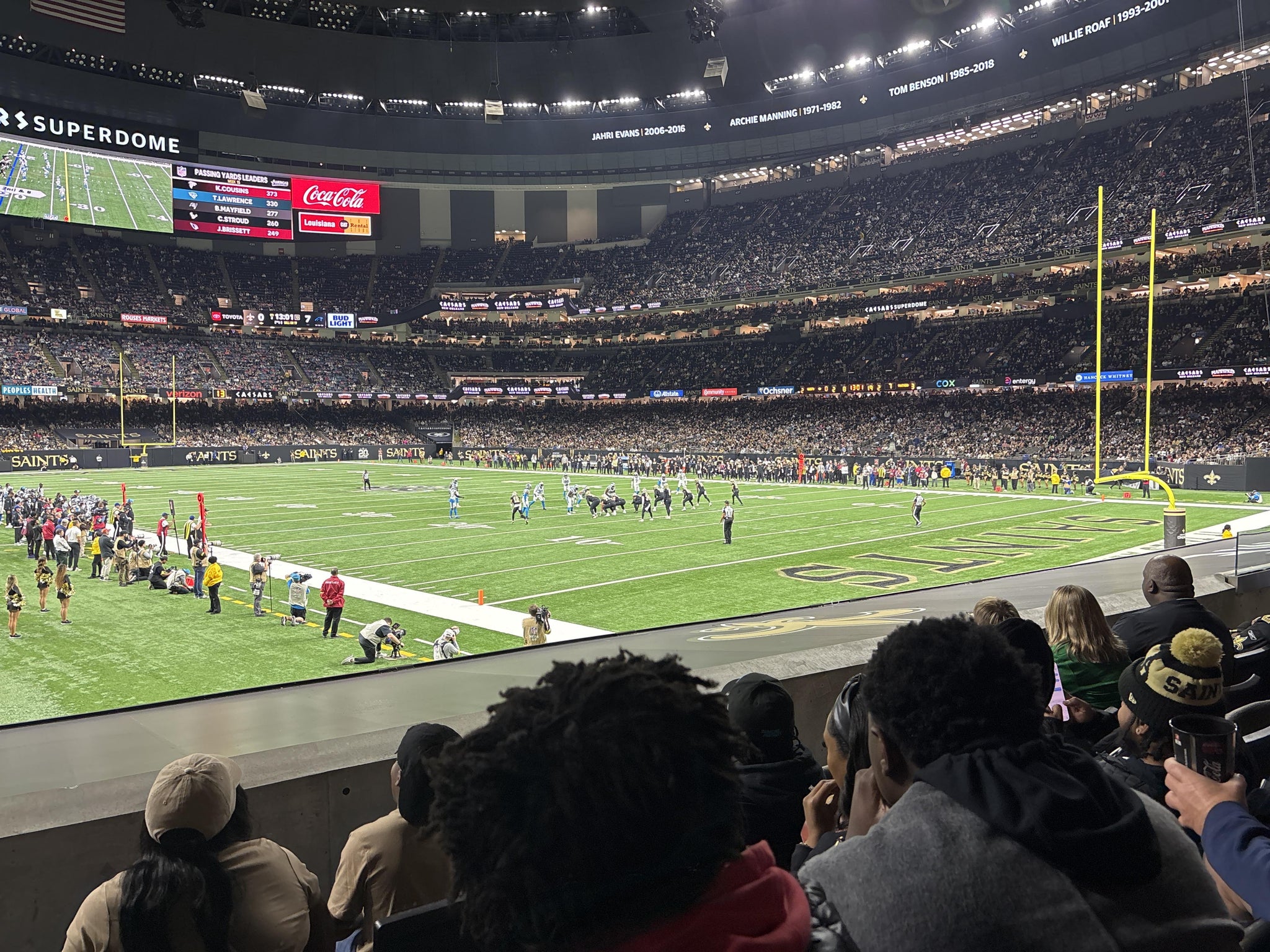 Vue réelle des fans prise de la Section 104 au site Caesars Superdome par Matt W
