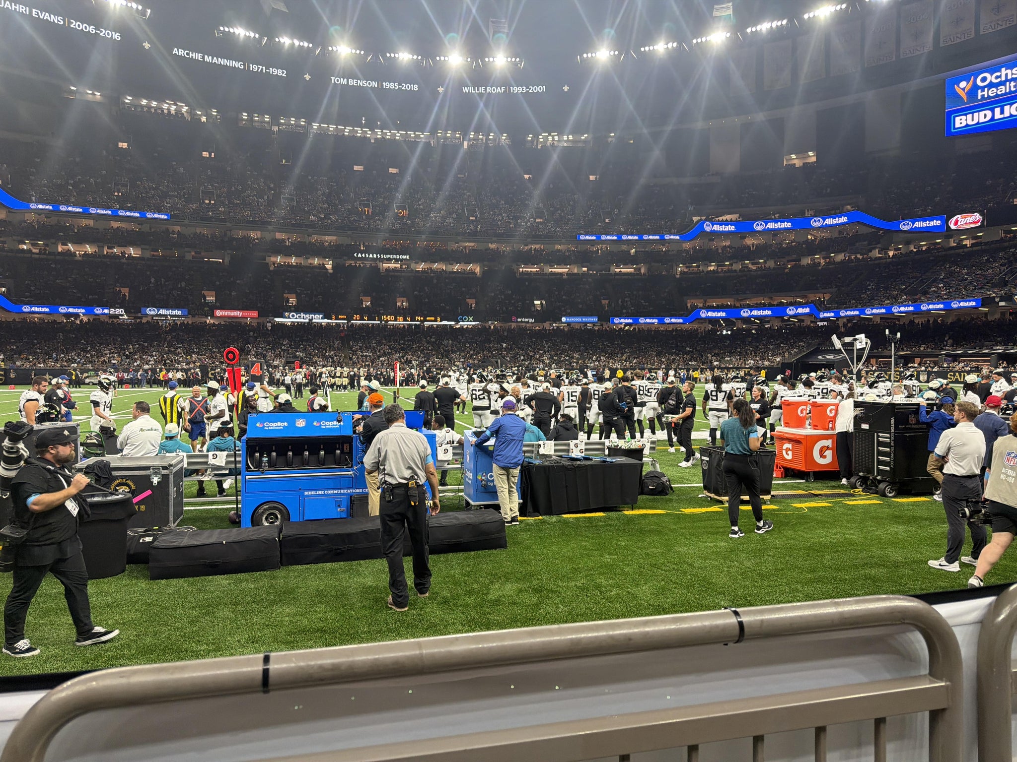 Vue réelle des fans prise de la Section 115 au site Caesars Superdome par Devonta J