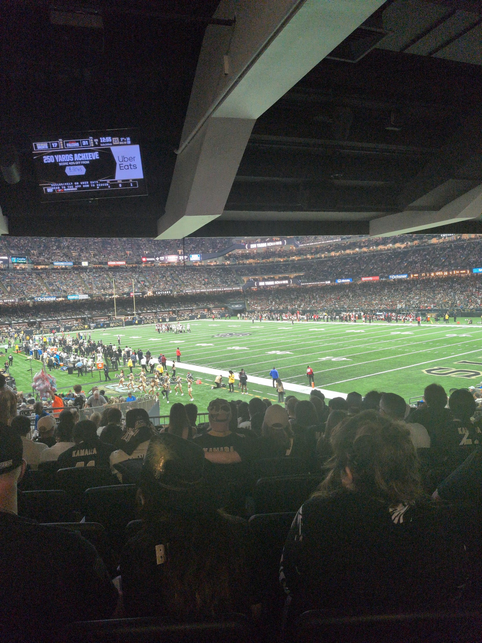 Vue réelle des fans prise de la Section 134 au site Caesars Superdome par Hayward B