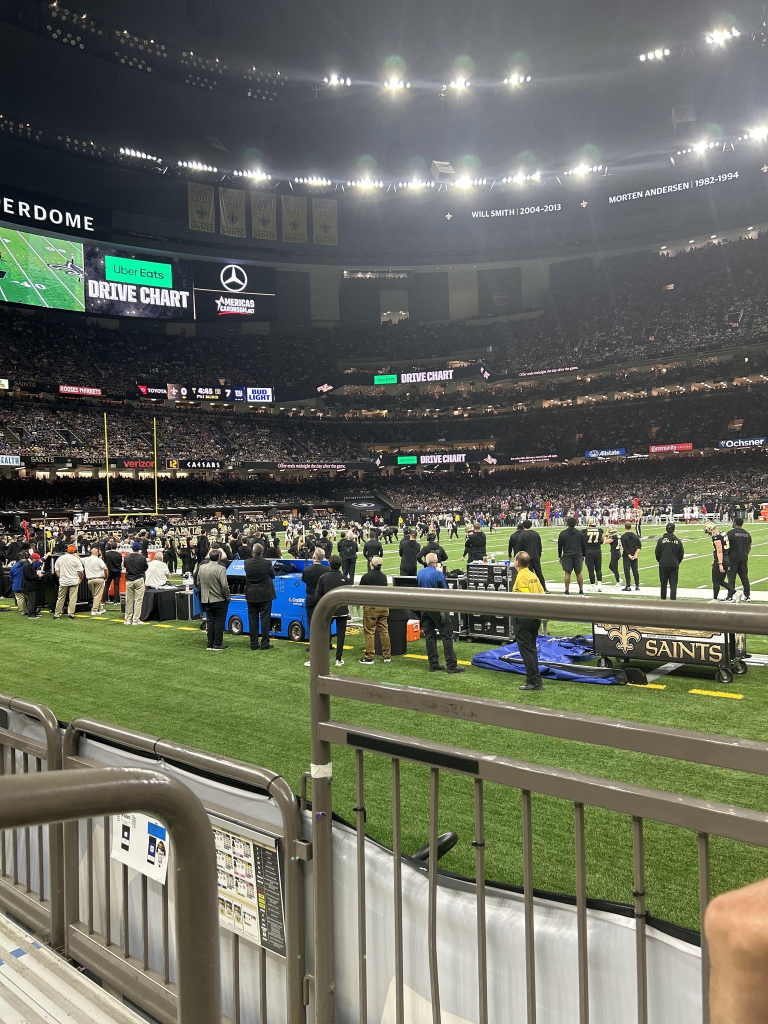 Vue réelle des fans prise de la Section 140 au site Caesars Superdome par James s E