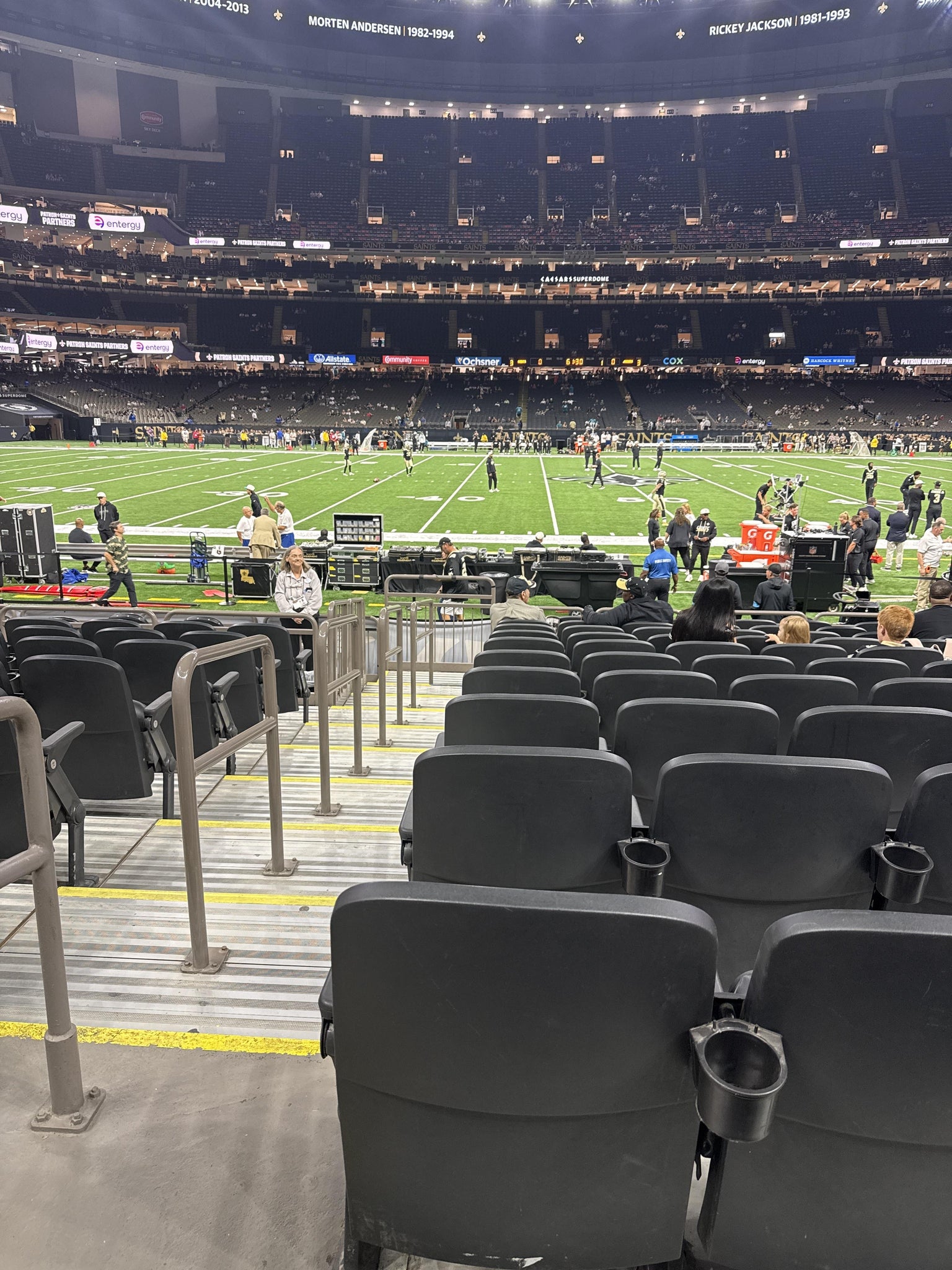 Vue réelle des fans prise de la Section 142 au site Caesars Superdome par Sabrina H